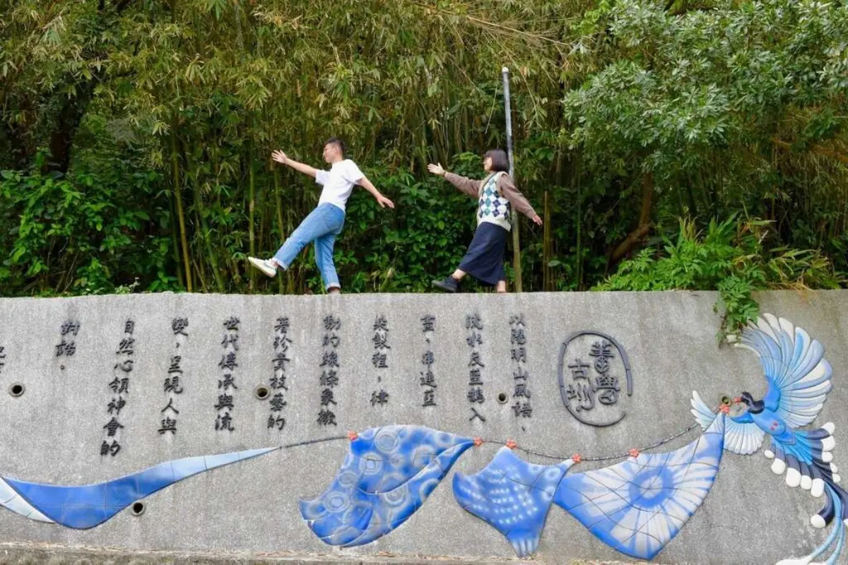 走跳士林隱藏祕境!「百年水圳古道+聚落稻浪棧橋」半日遊,再打卡親水跳石步道 走跳士林隱藏祕境!「百年水圳古道+聚落稻浪棧橋」半日遊,再打卡親水跳石步道