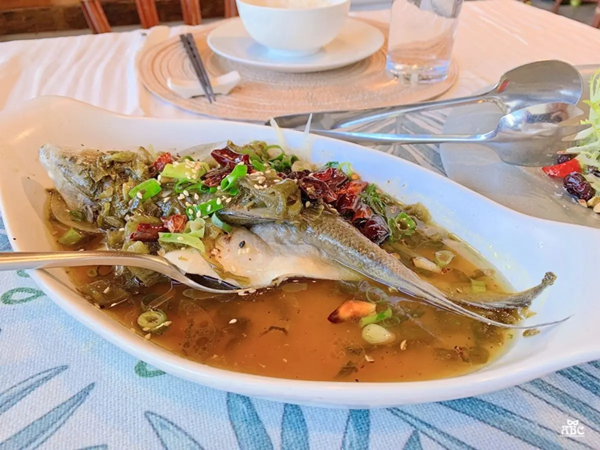無敵雲海看到飽！歐風景觀餐廳藏無菜單料理，還有超美拍「森林系玻璃屋」
