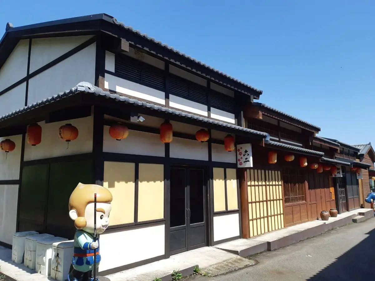 4月雪來了！苗栗７米高「桐花王」花瀑垂地，還可順遊日式街道、百年土地公