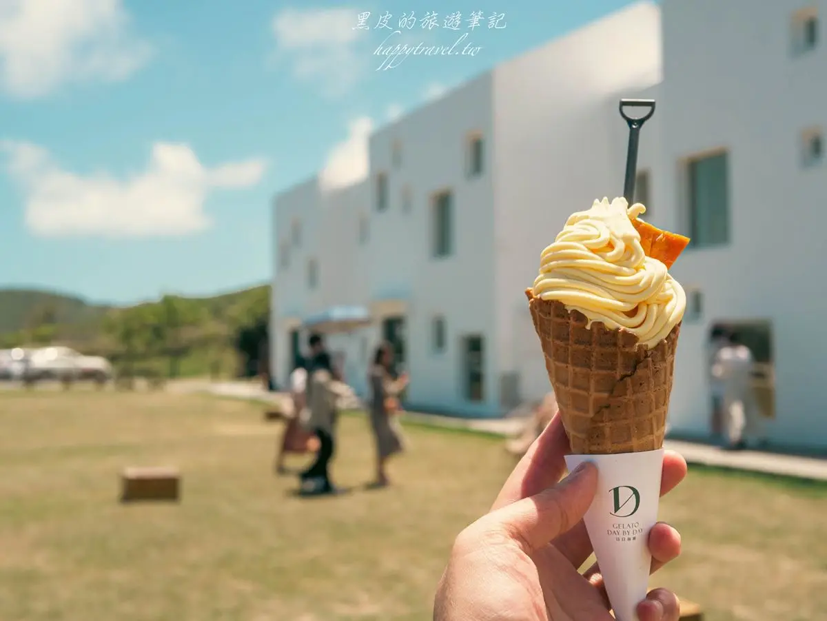 南台灣最美「冰淇淋餐車」！打卡絕美海景、網美稻草卷，再嘗季節限定芒果冰