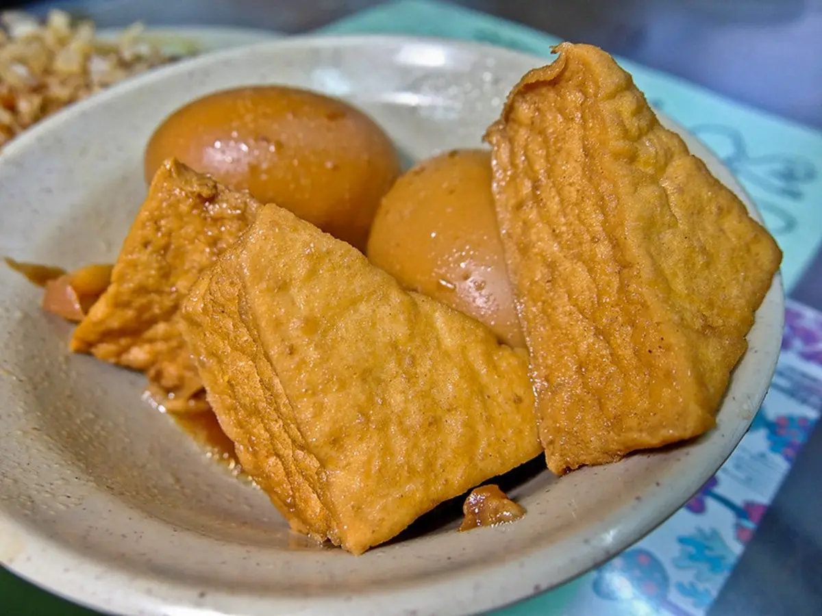 網推台北最強豬血湯！「天然紅豆腐」超軟嫩，配料、湯頭還能任選客製化