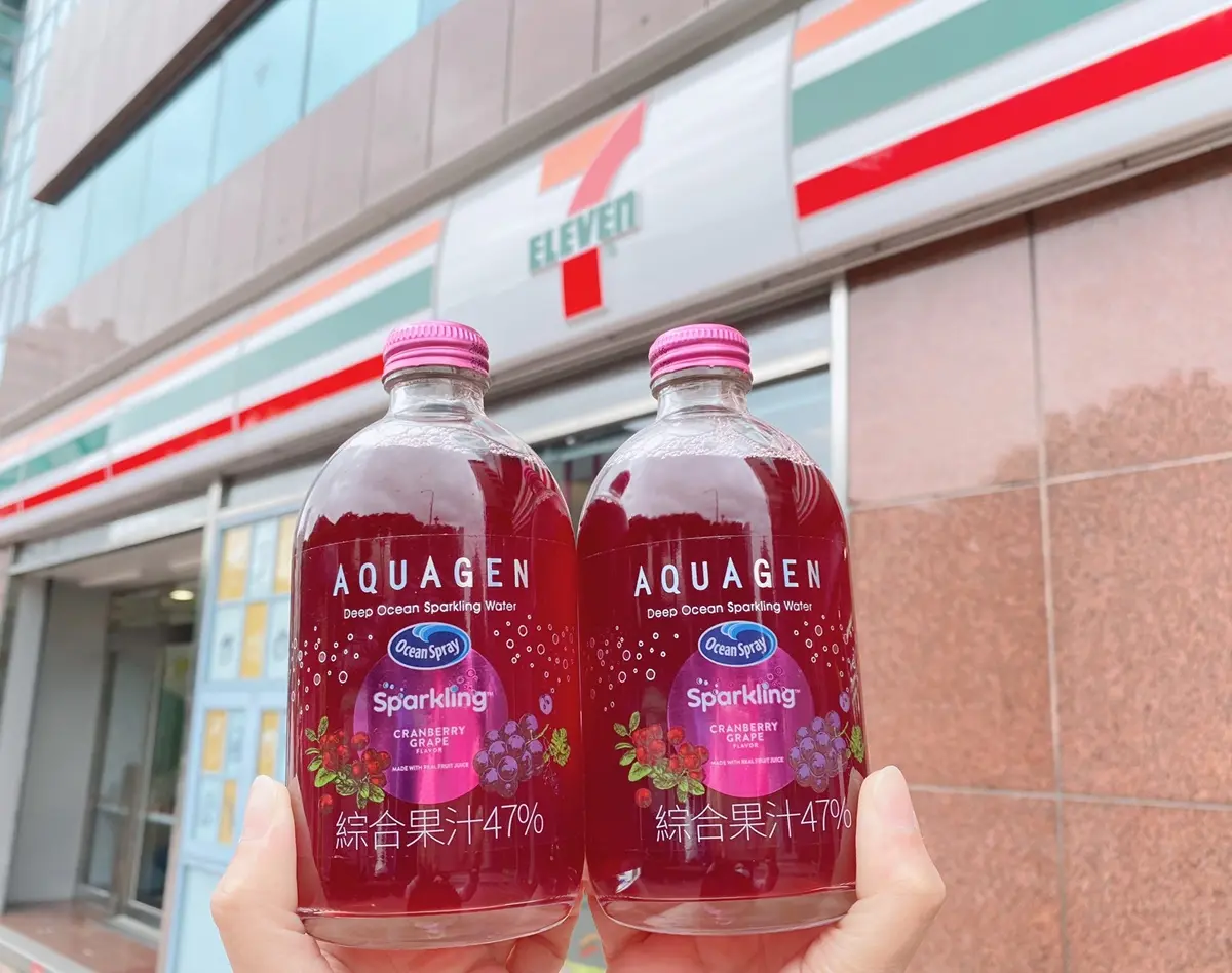 7-11瘋搶這瓶！３大IG飲品：純在果汁新口味、絕美玻璃瓶「蔓越莓葡萄氣泡飲」