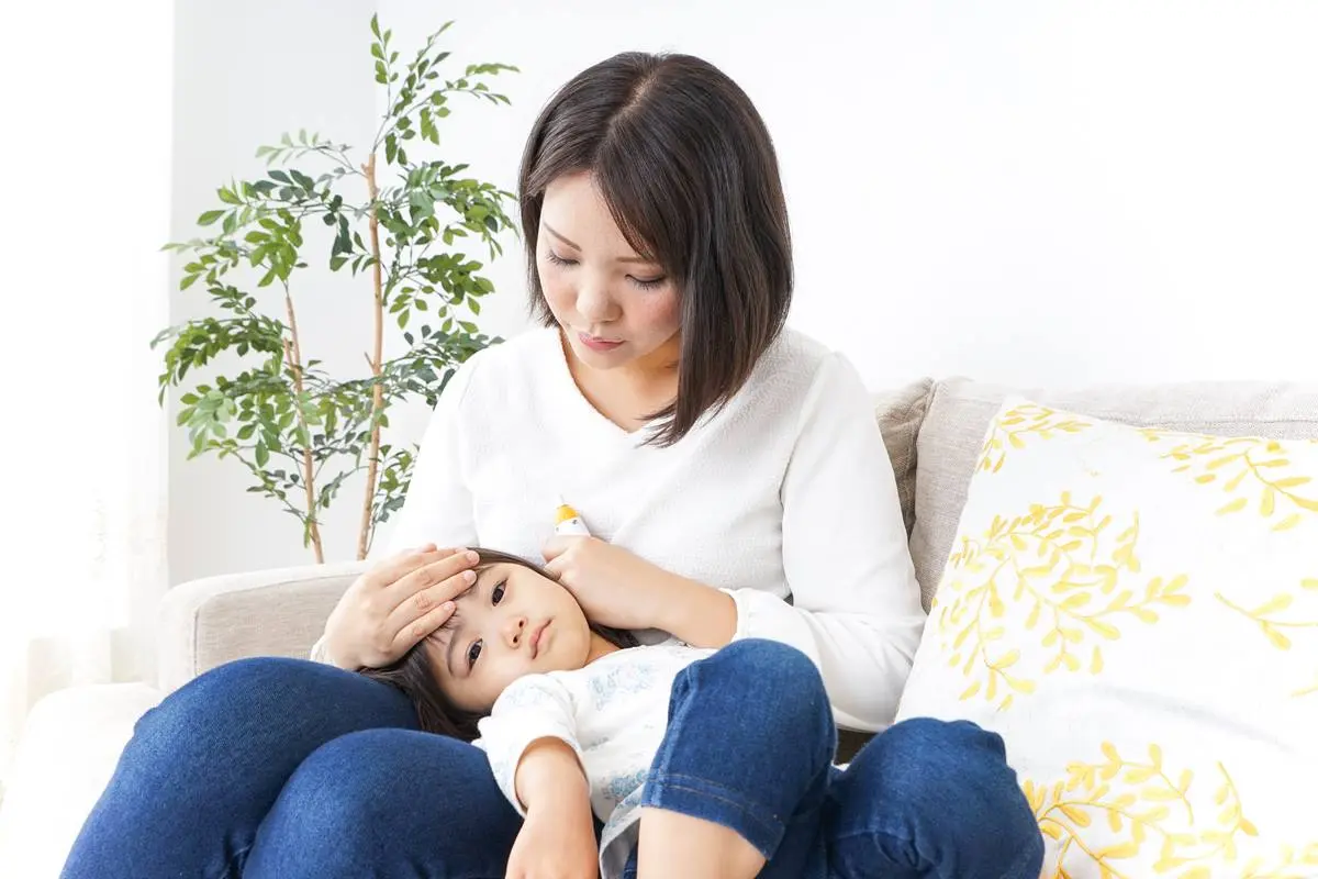 快篩陽就能理賠?防疫保單常見3大爭議一次看,居家照護、陪同隔離怎麼認定 快篩陽就能理賠?防疫保單常見3大爭議一次看,居家照護、陪同隔離怎麼認定