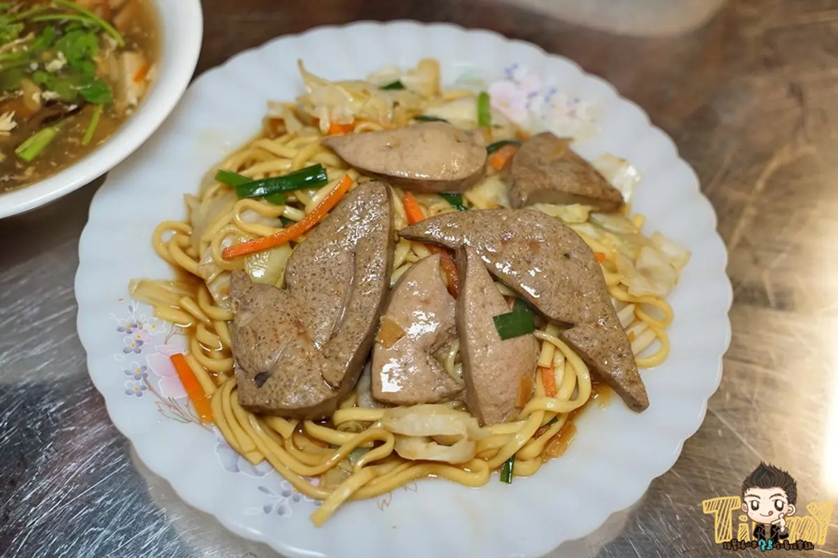 專治吃不飽!肉控必點爆量系宮保雞丁飯,爽脆豬肝、辣香麻婆豆腐一吃停不下 專治吃不飽!肉控必點爆量系宮保雞丁飯,爽脆豬肝、辣香麻婆豆腐一吃停不下