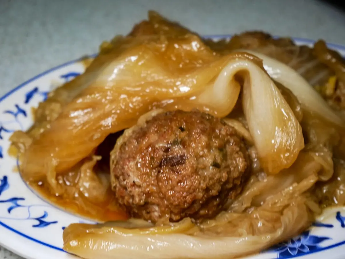 知名作家都說讚！60年眷村菜必嗑超下飯「回鍋肉」，２種台灣米內用無限吃