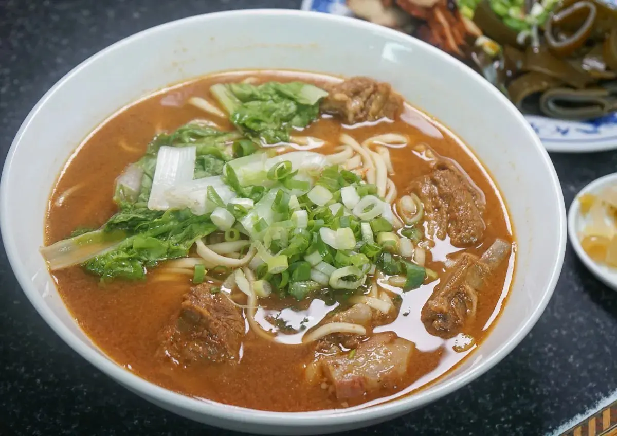 胡天蘭大讚!宜蘭「大分量羊排麵」1碗夠2人吃,軟嫩羊肋+中藥湯頭超迷人 胡天蘭大讚!宜蘭「大分量羊排麵」1碗夠2人吃,軟嫩羊肋+中藥湯頭超迷人