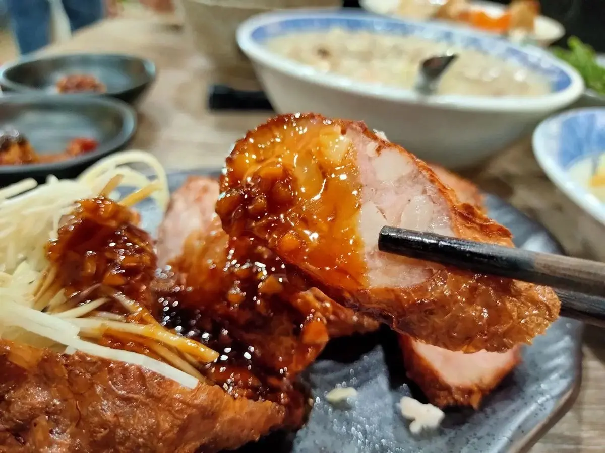 在地人不藏私名單！台北５家巷弄高評價宵夜：米其林蔥抓餅、理髮店清粥小菜