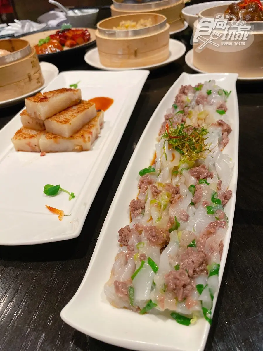 米其林推薦港點吃到飽!大尺寸蝦餃、日本和牛腸粉必吃,還可在雙層巴士打卡 米其林推薦港點吃到飽!大尺寸蝦餃、日本和牛腸粉必吃,還可在雙層巴士打卡