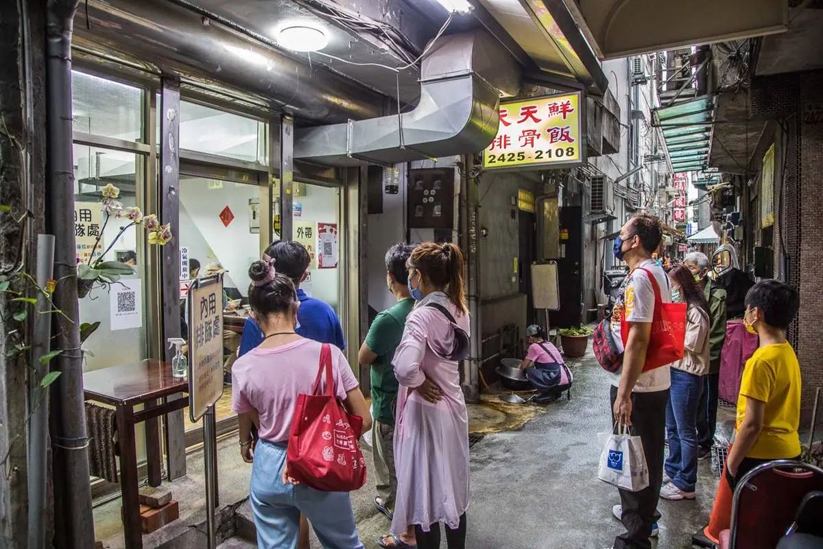 不只廟口夜市!5家基隆人私房美食:近3000則好評、現烤吉古拉、60年羊角饅頭 不只廟口夜市!5家基隆人私房美食:近3000則好評、現烤吉古拉、60年羊角饅頭