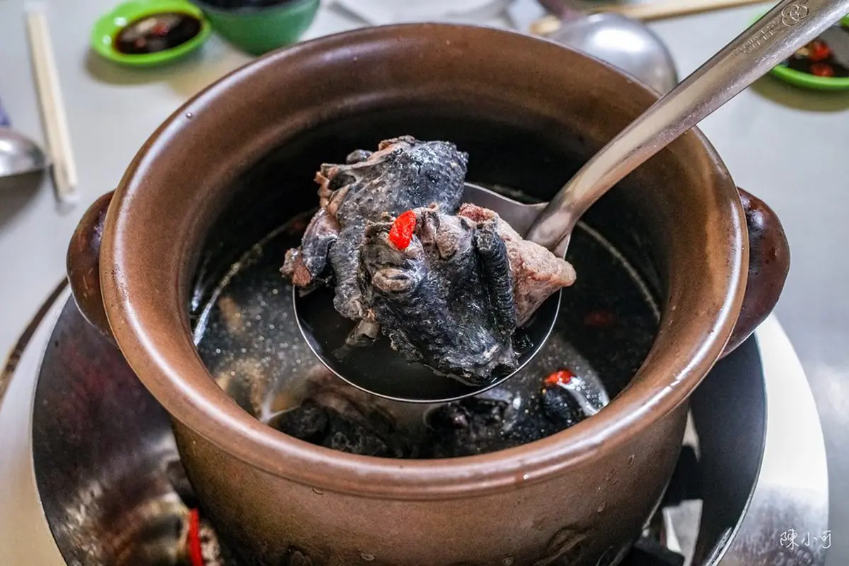 夜貓激推！５家台中人最愛宵夜：只賣２天大麵羹、國軍牛肉湯、4.5星冷凍芋