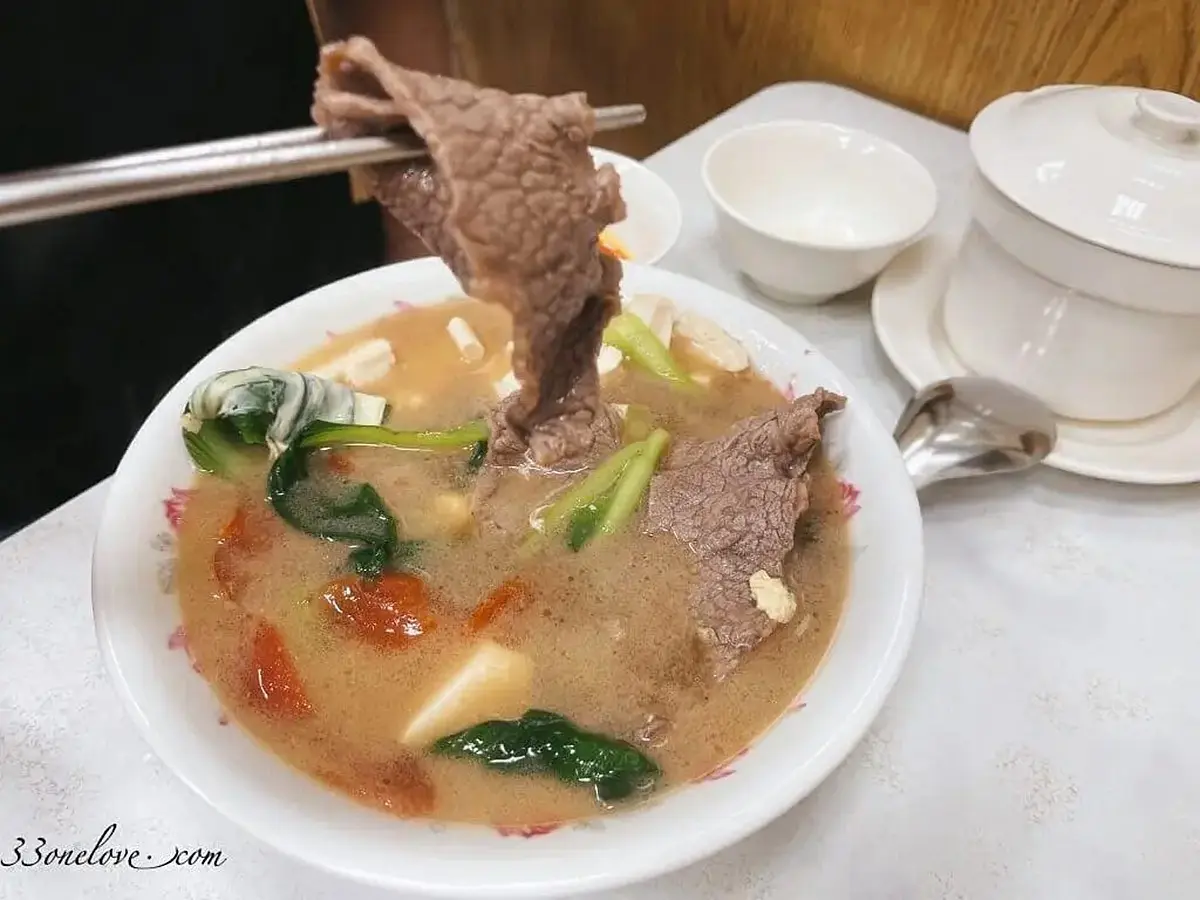水餃１顆22元！嘉義「升級版三鮮水餃」包進紅蟳、干貝，驚人天價照樣排爆