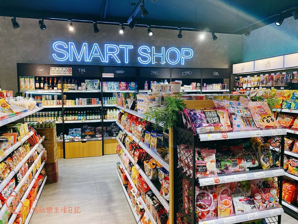 追劇補貨必衝Outlet！日韓零食甜甜價超好逛，先搶熱銷２億泡麵、巨大零食包