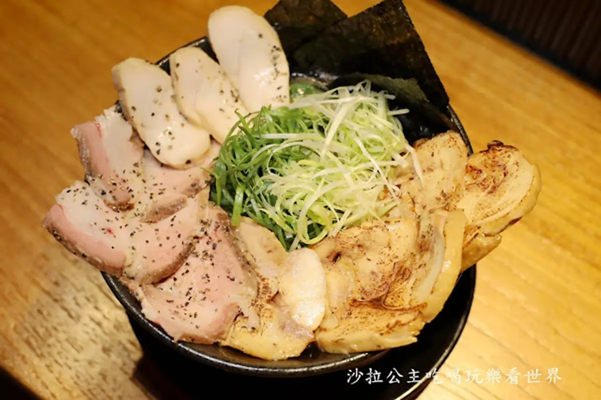 不只士林夜市！５家士林站排隊美食：秒殺拉麵、冠軍烤鴨、蔣友柏也愛鍋貼