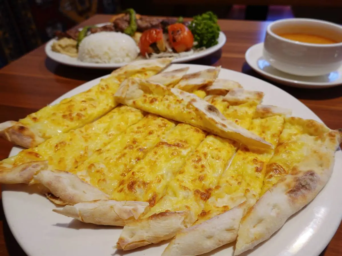 老闆都是外國人！全台５家道地異國美食：丹麥「西瓜起司串」、4.6星摩洛哥菜