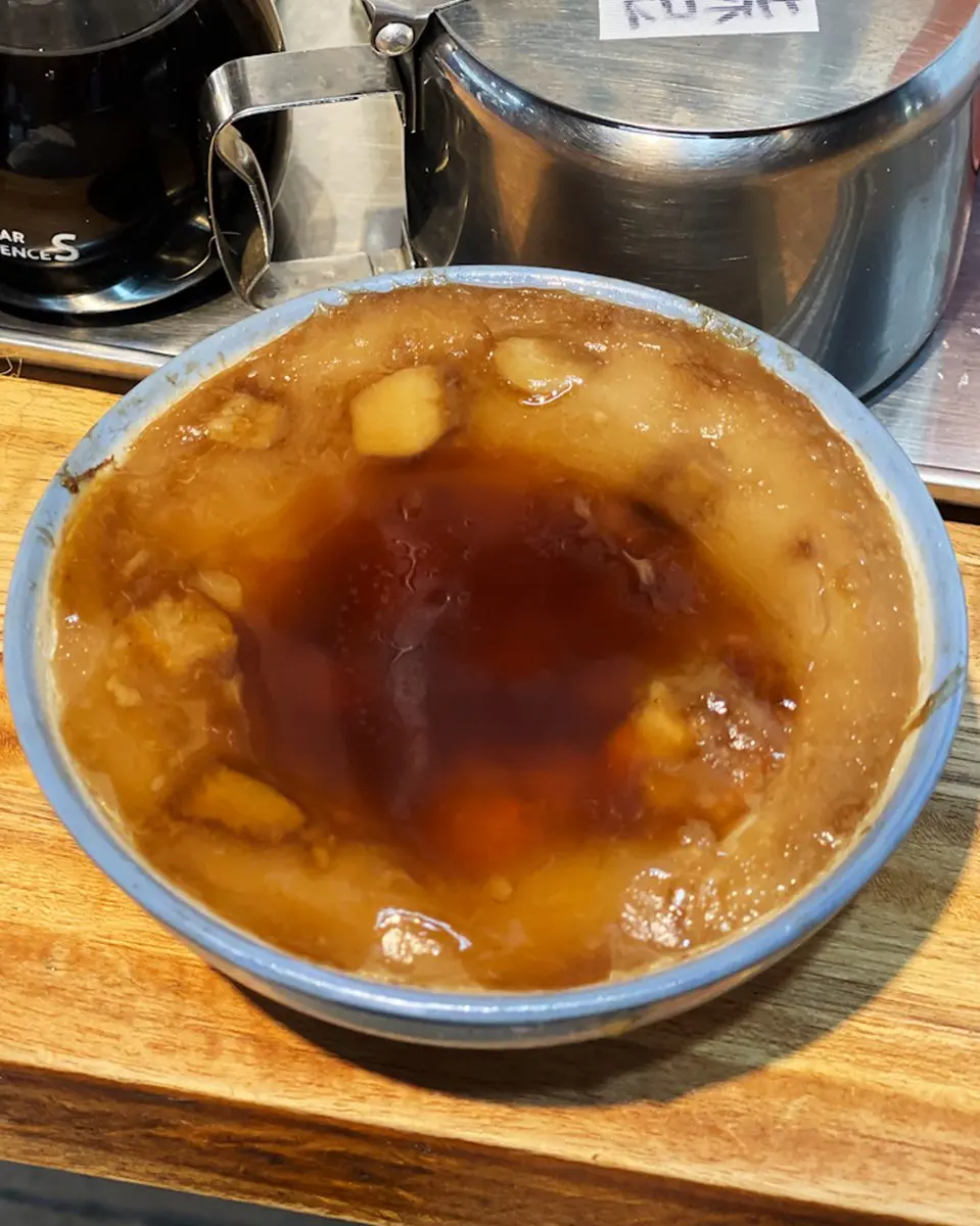 台南碗粿都是「黑肉底」?內行老饕必吃這5家:百年古早味、淋獨門黑豆醬油 台南碗粿都是「黑肉底」?內行老饕必吃這5家:百年古早味、淋獨門黑豆醬油