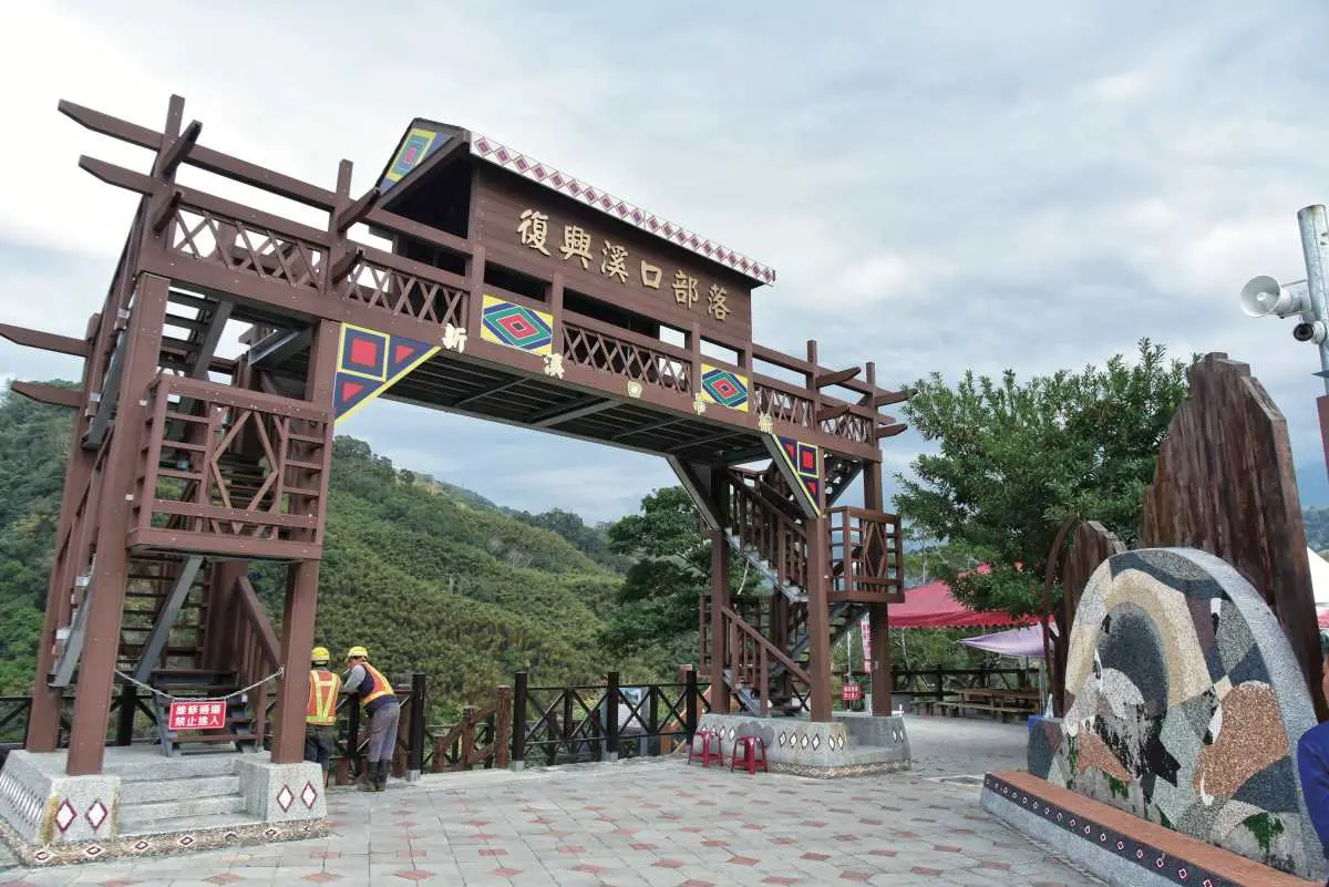 消暑景點快收！桃園４處沁涼山海祕境：百年石滬、全台最長懸索橋、綠色隧道