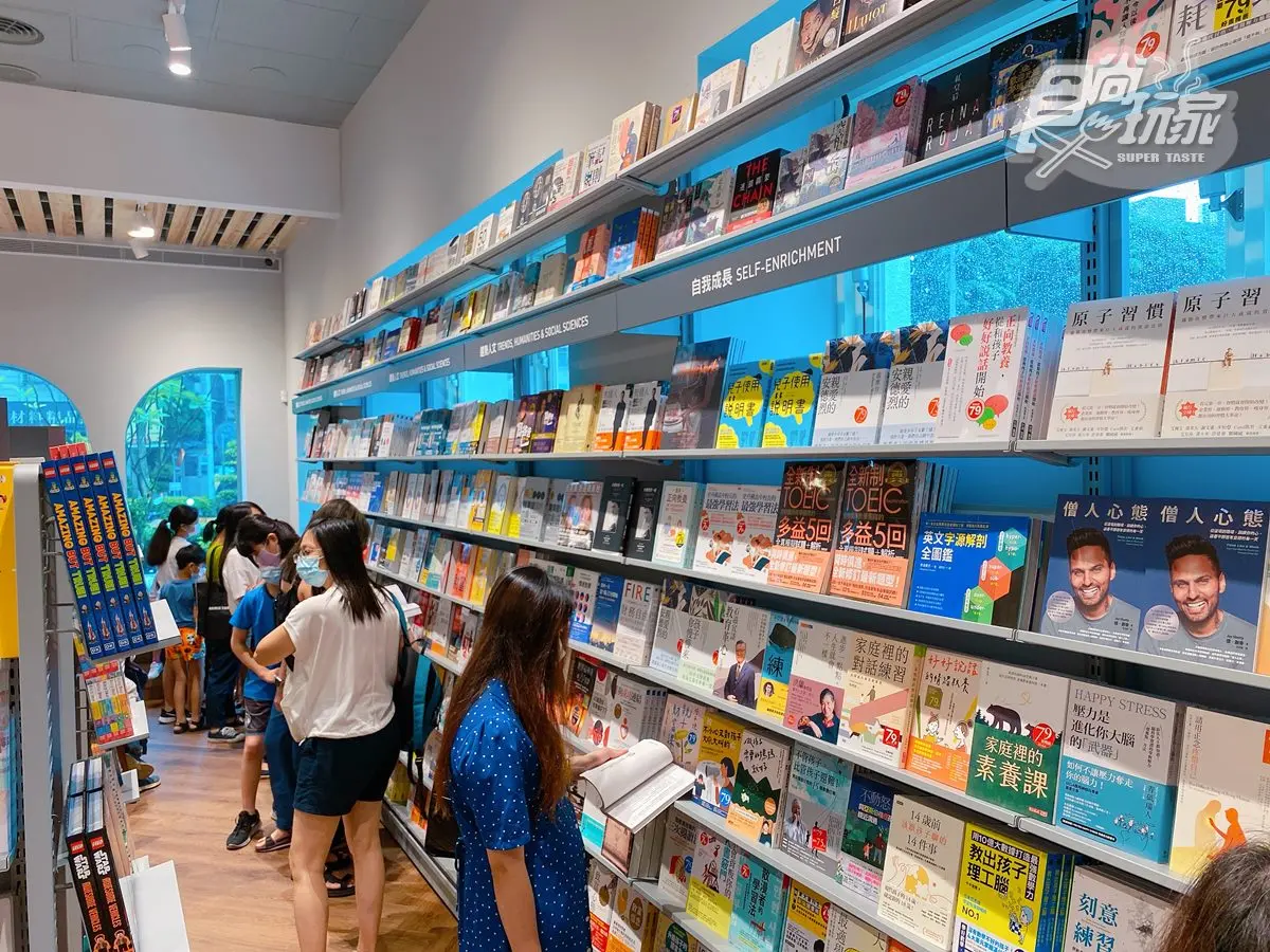全台首間獨棟Villa誠品開逛！挑高白色拱門超好拍，還有早午餐、午晚餐可吃