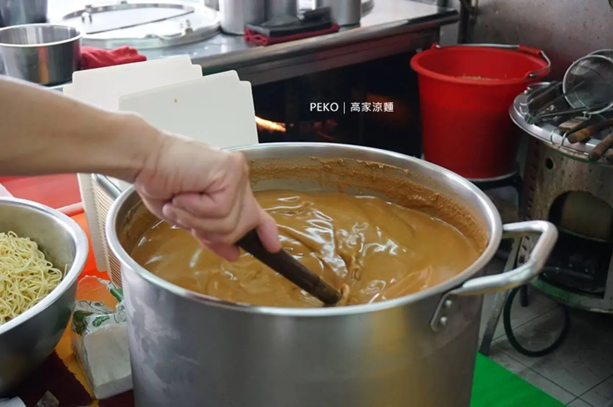 高家涼麵：東區巷弄排隊小吃