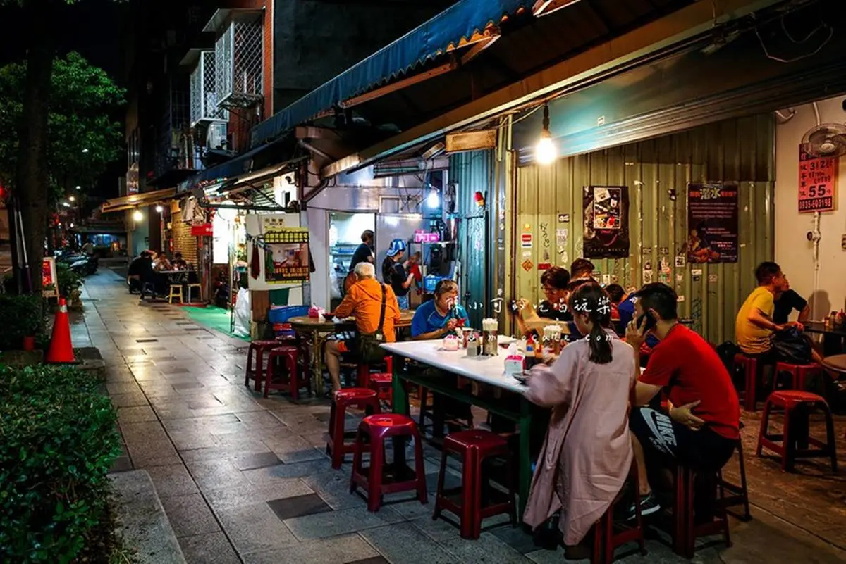 劉媽媽涼麵：台北人的深夜食堂