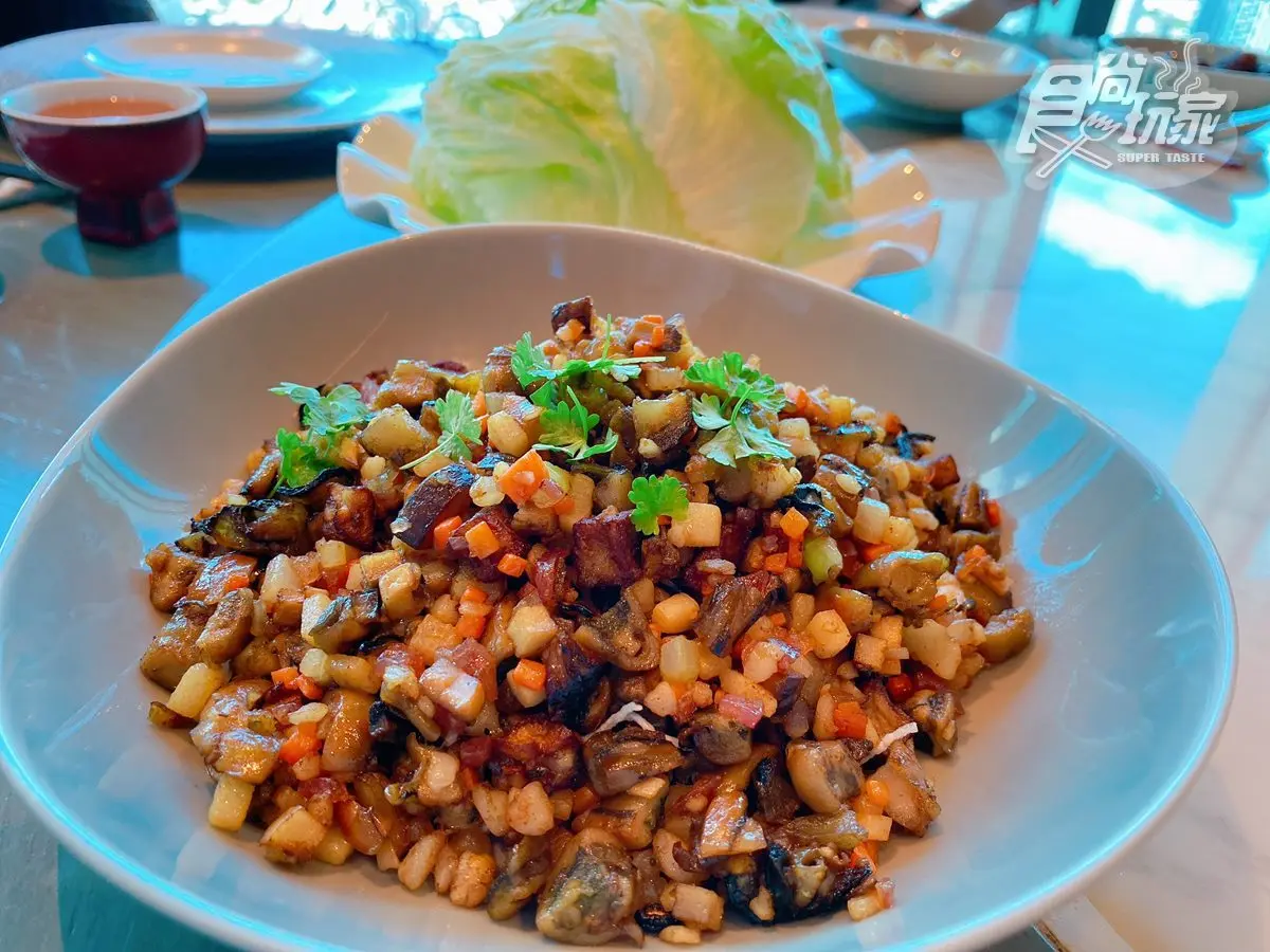 新北最高餐廳超狂新菜!巨大日本生蠔變蝦鬆、波妞蝦餃必吃,還有免費吃到飽 新北最高餐廳超狂新菜!巨大日本生蠔變蝦鬆、波妞蝦餃必吃,還有免費吃到飽
