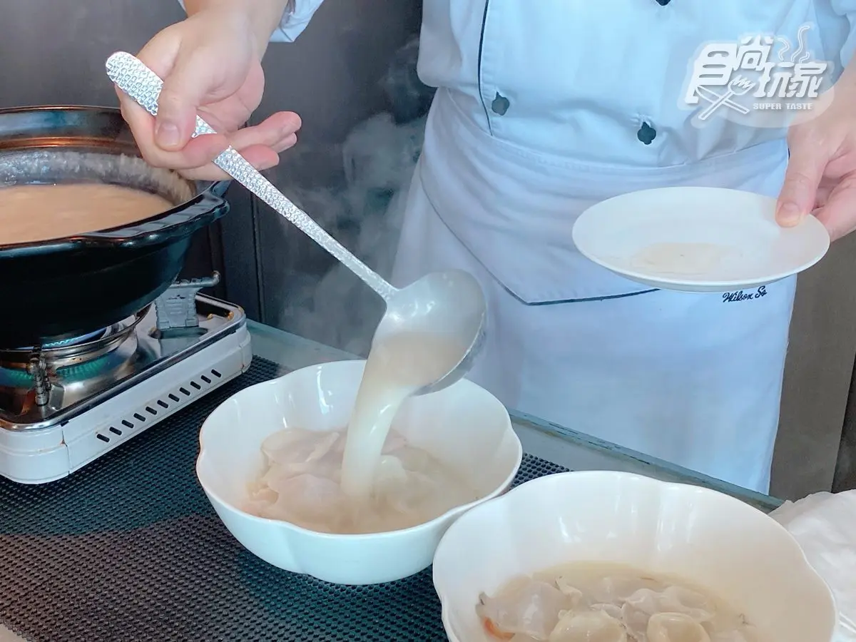 新北最高餐廳超狂新菜!巨大日本生蠔變蝦鬆、波妞蝦餃必吃,還有免費吃到飽 新北最高餐廳超狂新菜!巨大日本生蠔變蝦鬆、波妞蝦餃必吃,還有免費吃到飽