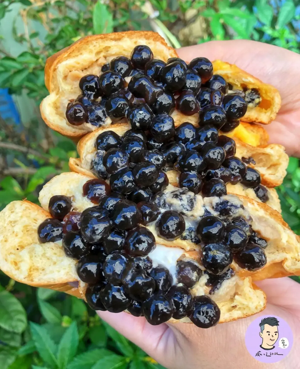 把地瓜變麵包？IG暴紅「邪惡麵包」麻糬牽絲太誘人，爆餡珍奶麵包有滿滿珍珠