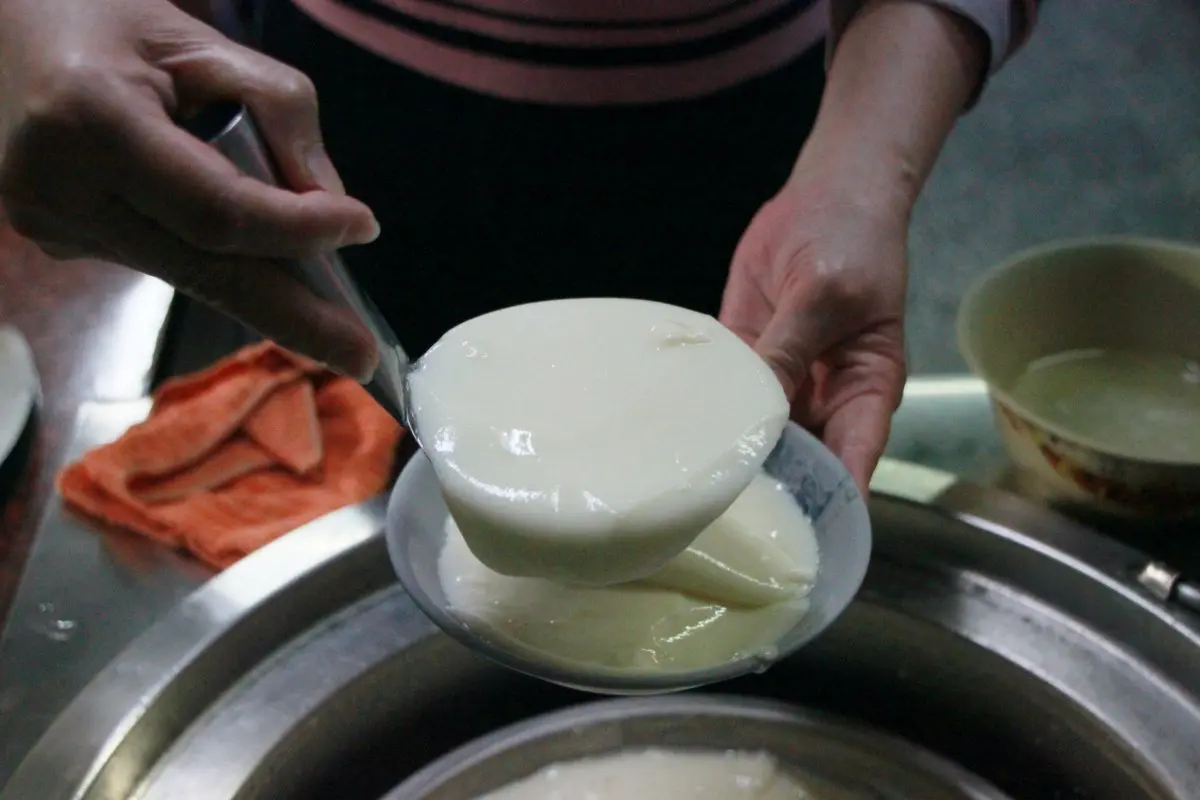 老高雄才知！４家必吃古早味甜品：60年木瓜牛奶、古法綿豆花、花生燒麻糬