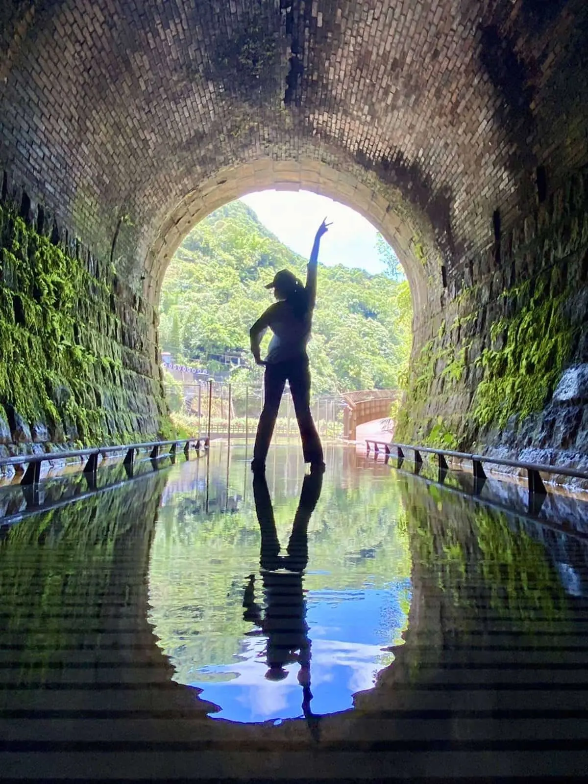 如《神隱少女》隧道!「三貂嶺自行車道」時隔37年重開放,打卡絕美鏡面水池 如《神隱少女》隧道!「三貂嶺自行車道」時隔37年重開放,打卡絕美鏡面水池