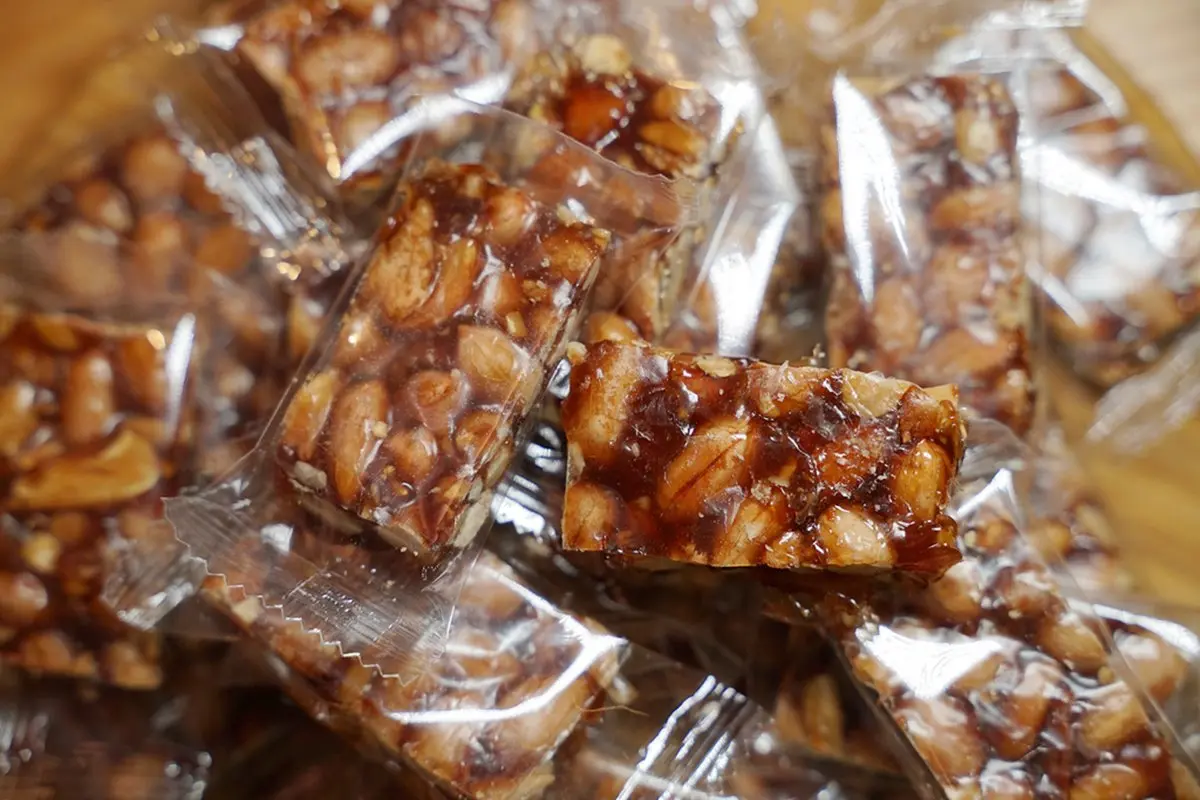 別只買奶凍捲!宜蘭9大必買伴手禮:巨無霸可頌、爆漿饅頭、阿嬤牌沾粉麻糬 別只買奶凍捲!宜蘭9大必買伴手禮:巨無霸可頌、爆漿饅頭、阿嬤牌沾粉麻糬