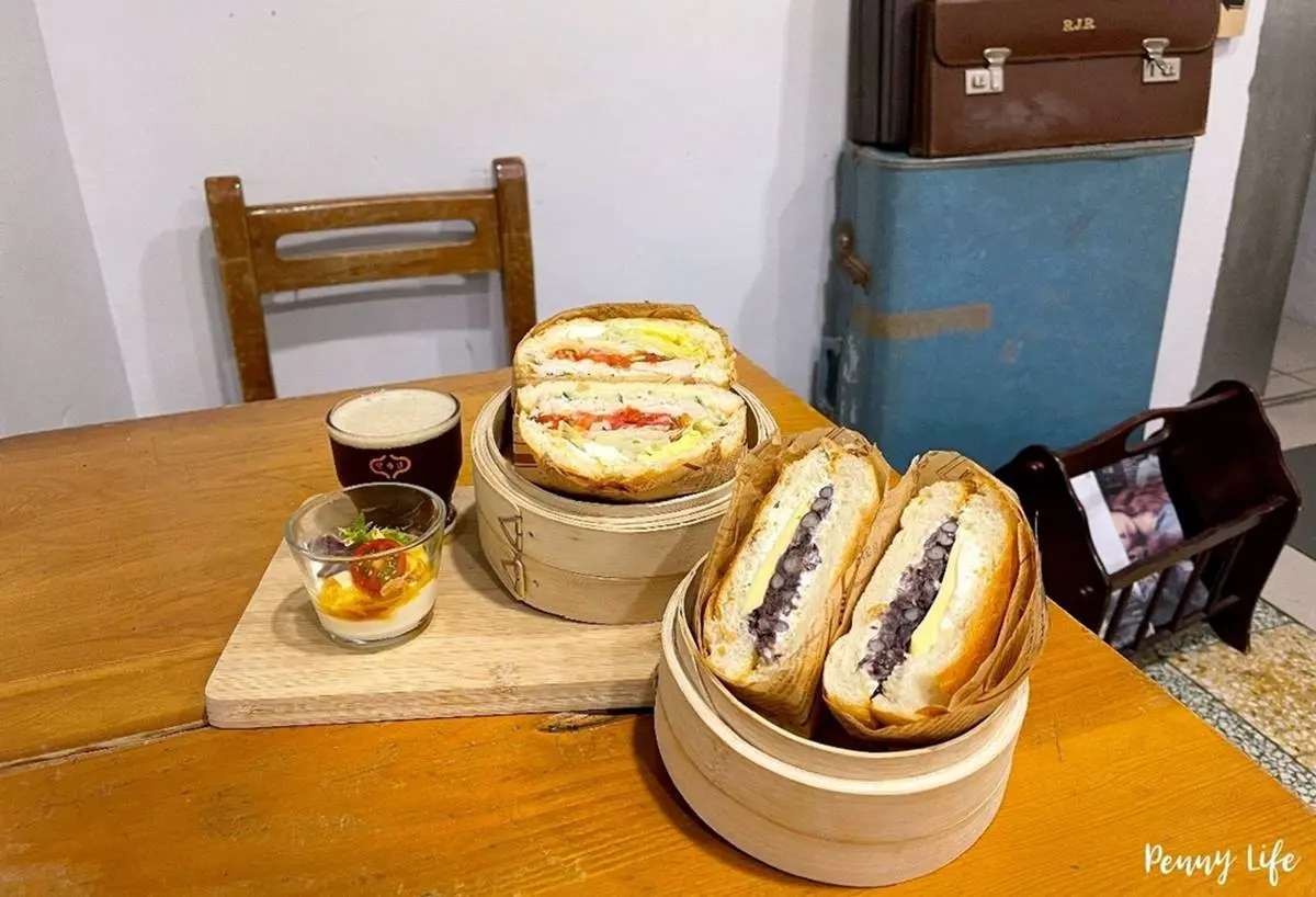 刷爆IG版面！「復古洗衣廠」變身早午餐店超好拍，網推必嘗萬丹紅豆奶油堡