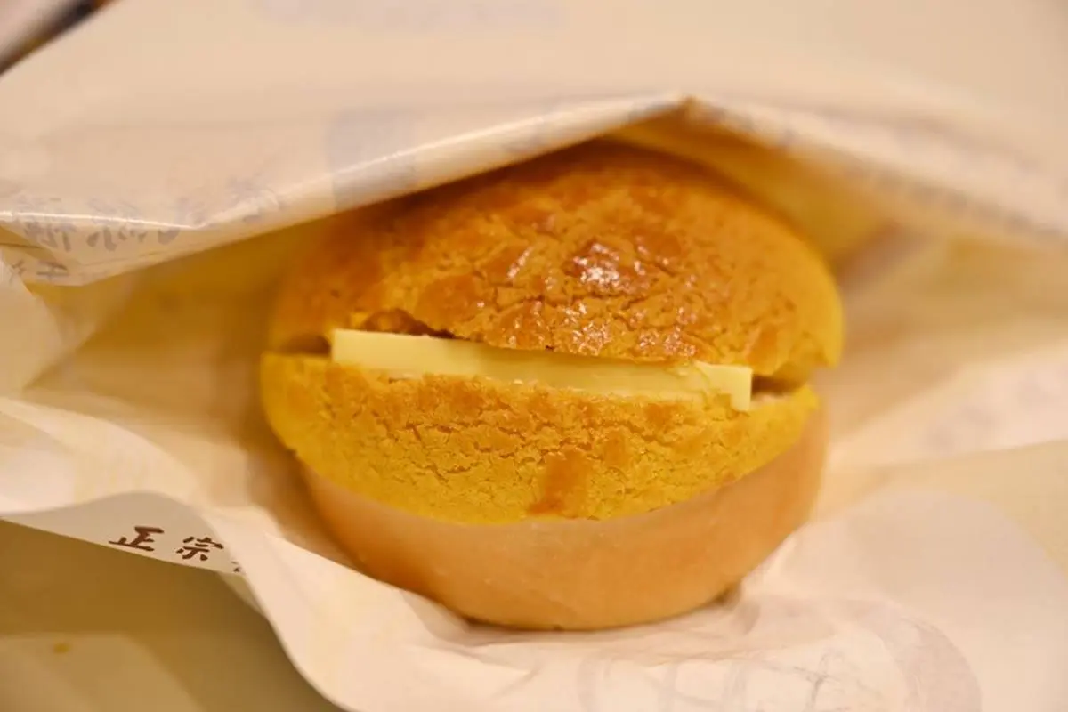 起司菠蘿牽絲好罪惡!「港式菠蘿包」18種口味任選,最低35元吃得到 起司菠蘿牽絲好罪惡!「港式菠蘿包」18種口味任選,最低35元吃得到