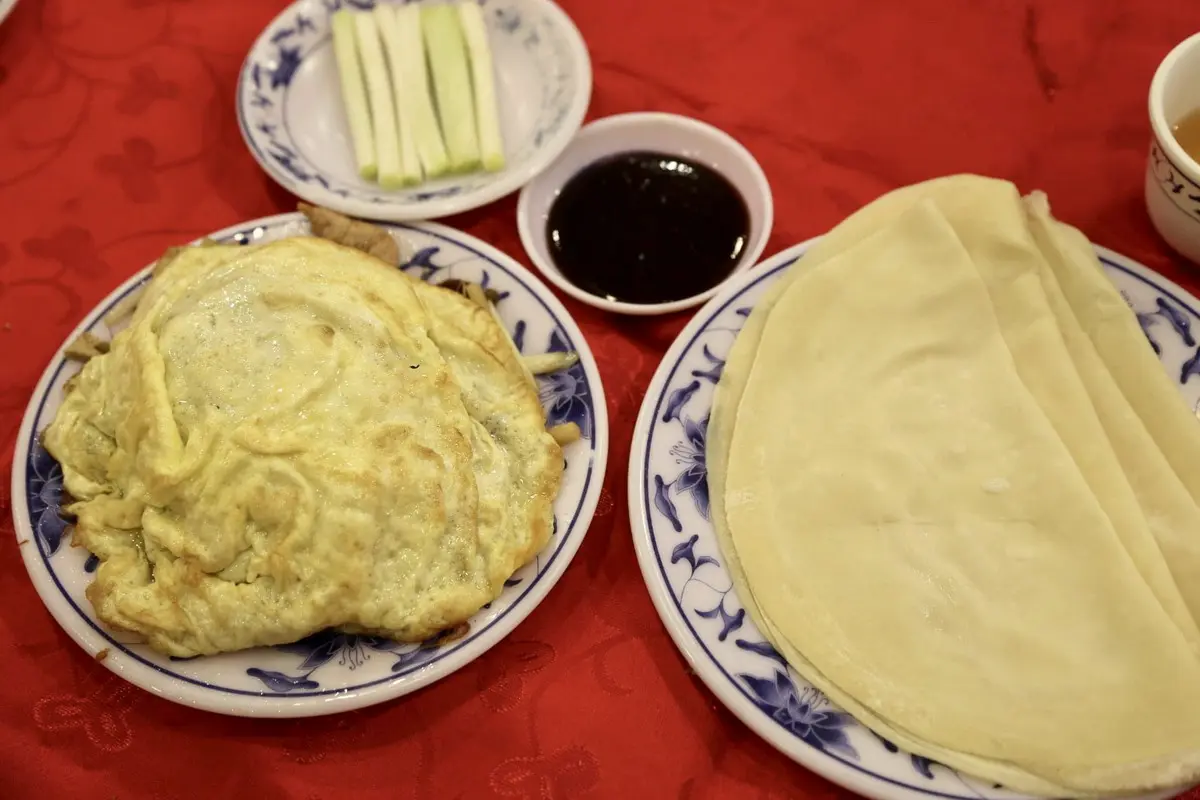 網推神店不關了？西門町「老字號餃子館」必點招牌蒸餃，房東降價原址續營業