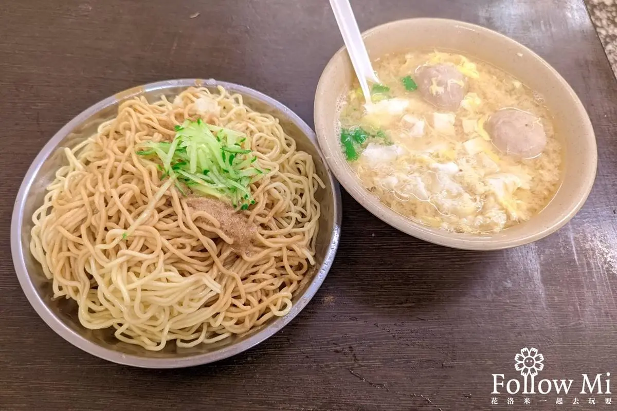 剛開店就排滿！台北「高CP值涼麵」堆成小山丘高，巨大袋裝幾乎要塞爆