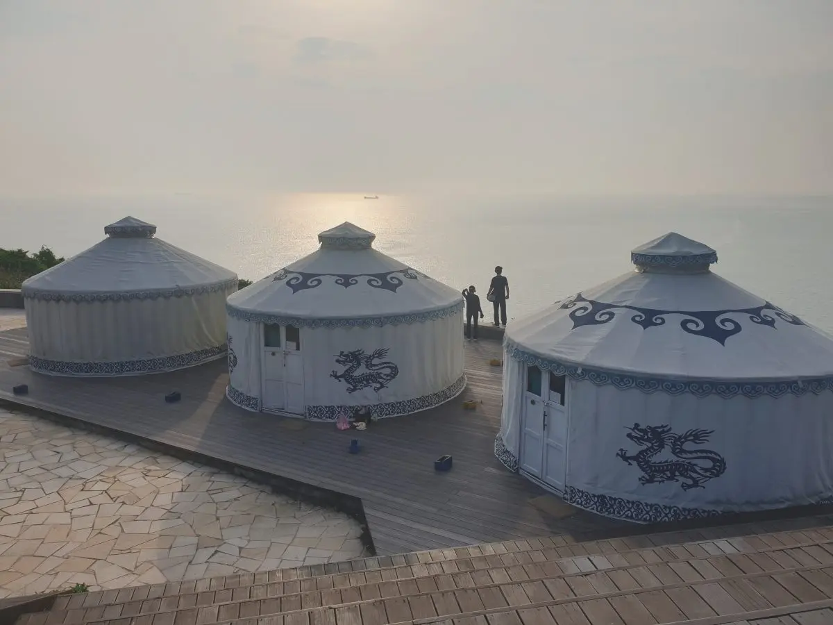 馬祖不只藍眼淚!2天1夜玩3島:住蒙古包、梅花鹿天堂、打卡台版聖托里尼 馬祖不只藍眼淚!2天1夜玩3島:住蒙古包、梅花鹿天堂、打卡台版聖托里尼