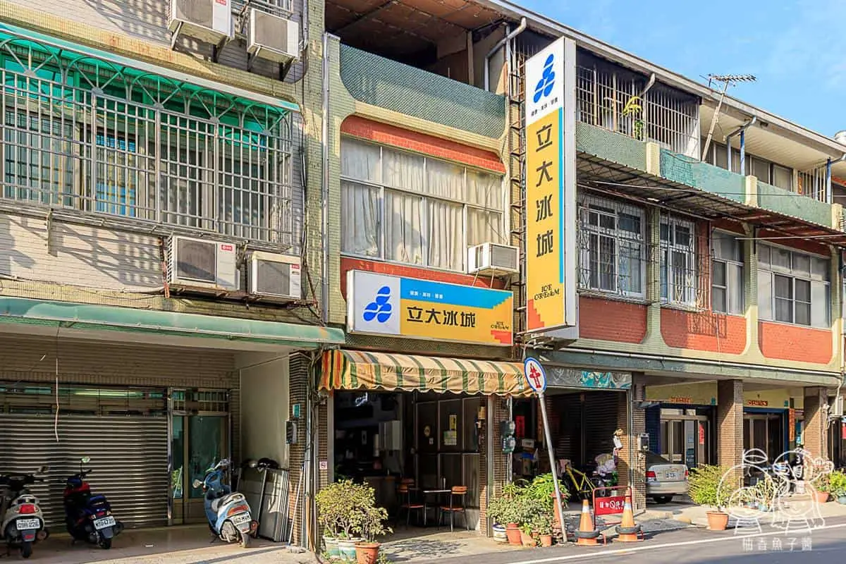 爽嗑整支「玉米冰」!最古錐冰品25元就能吃,還有厚達4公分三明治冰餅 爽嗑整支「玉米冰」!最古錐冰品25元就能吃,還有厚達4公分三明治冰餅