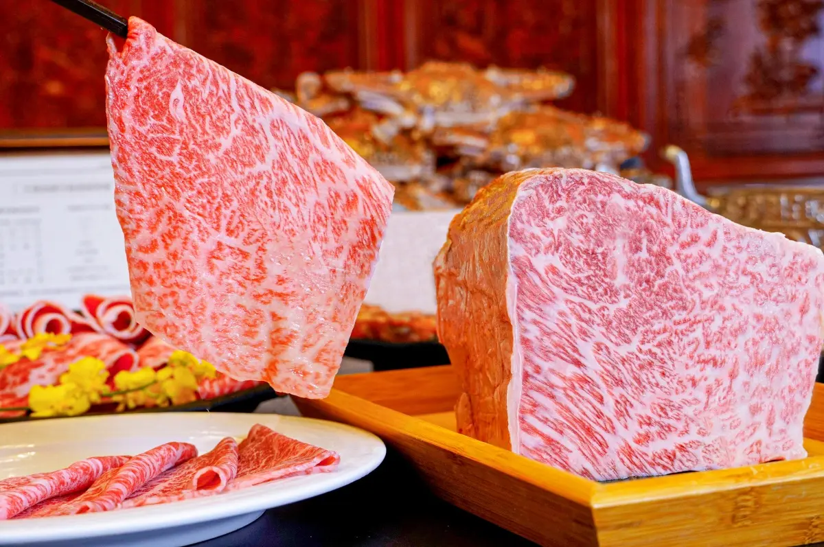 身分證中２碼！問鼎「佐渡花蟹」吃到飽，姓名有「立冬進補」波士頓龍蝦免費嗑