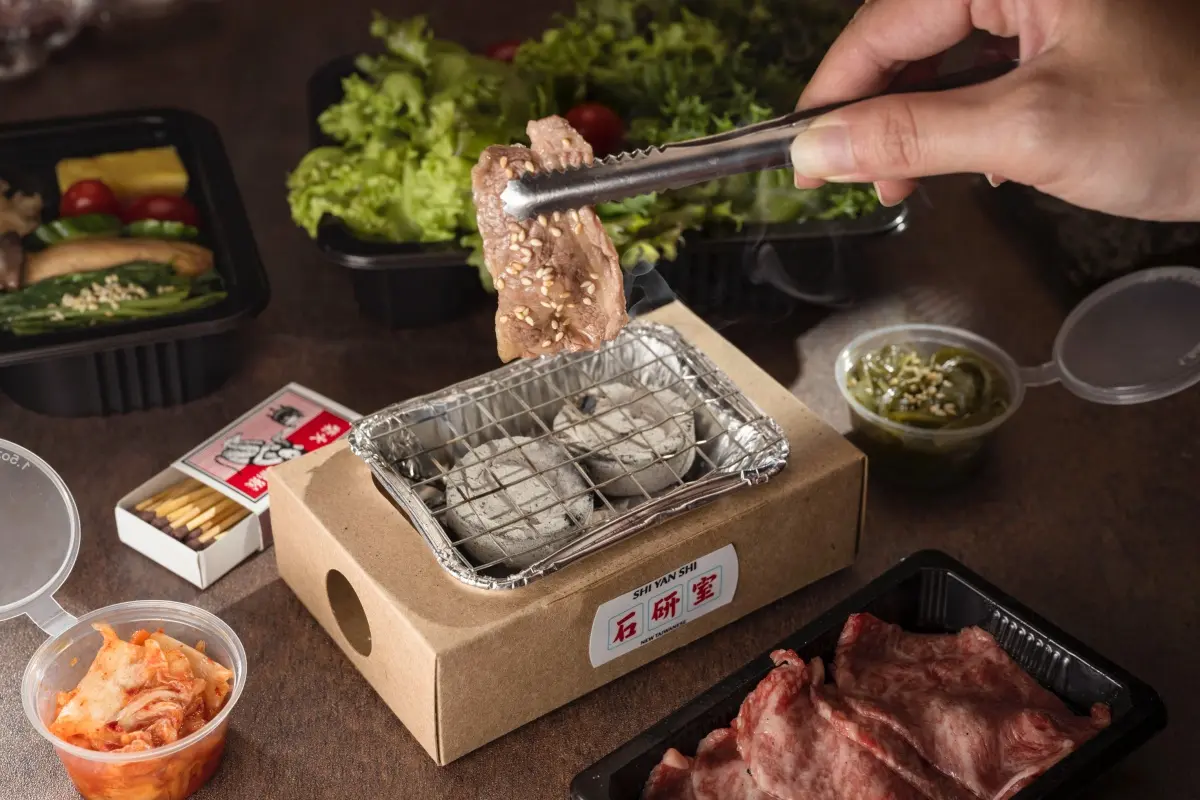 IG暴紅「炭烤燒肉便當」來了！石研室推２款「杉中寶盒」，１個人也能在家獨享