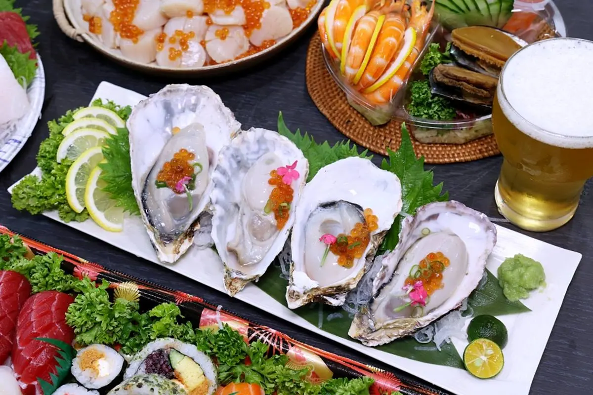 網推台中築地市場!直送「生食生蠔、龍蝦」近百種海鮮,內行直接帶水桶裝 網推台中築地市場!直送「生食生蠔、龍蝦」近百種海鮮,內行直接帶水桶裝