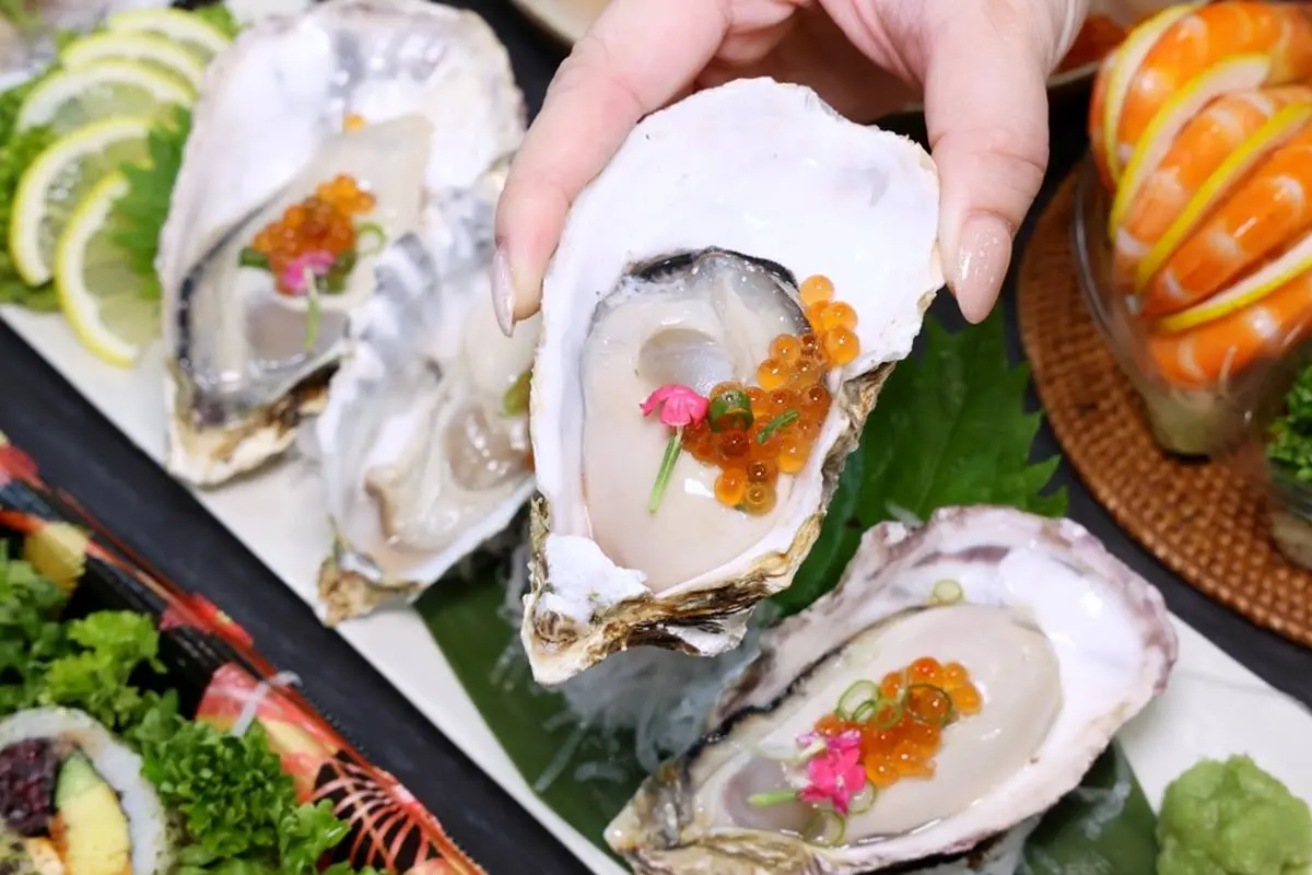 網推台中築地市場!直送「生食生蠔、龍蝦」近百種海鮮,內行直接帶水桶裝 網推台中築地市場!直送「生食生蠔、龍蝦」近百種海鮮,內行直接帶水桶裝