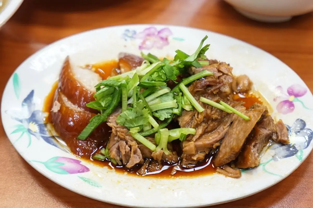 台北老饕激推!6家必吃豬腳:韓廚神白種元也愛、賣涼麵的豬腳店、3000則好評 台北老饕激推!6家必吃豬腳:韓廚神白種元也愛、賣涼麵的豬腳店、3000則好評