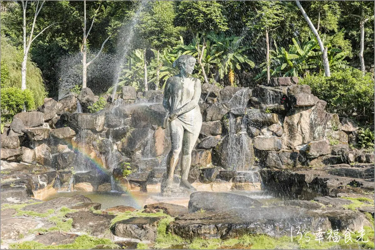 瘋玩亞洲最大鳥類動物園!南投草屯吃玩5亮點:十九龍柱葫蘆廟、浮誇蝦炒飯 瘋玩亞洲最大鳥類動物園!南投草屯吃玩5亮點:十九龍柱葫蘆廟、浮誇蝦炒飯