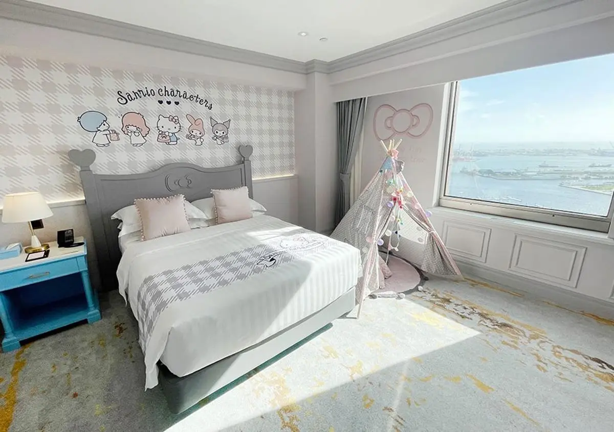 Hello Kitty粉必搶!最新三麗鷗主題房曝光,超萌蛋黃哥、美樂蒂公主陪你睡 Hello Kitty粉必搶!最新三麗鷗主題房曝光,超萌蛋黃哥、美樂蒂公主陪你睡