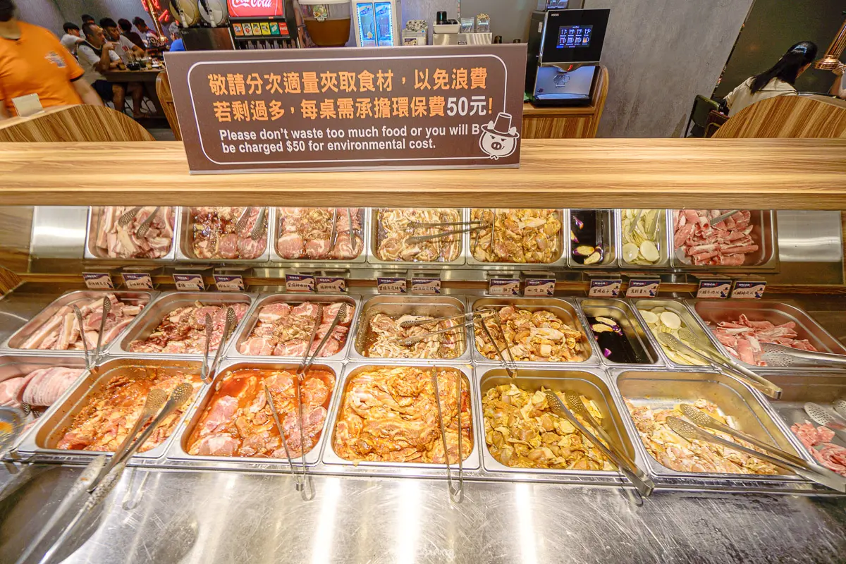 別只吃屋馬！台中５家燒烤吃到飽：平日299元、百種食材任選、爽嗑整隻帝王蟹