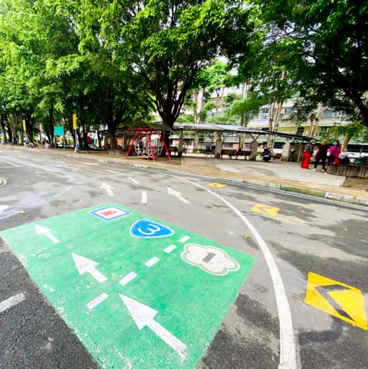 縮小版駕訓場！新北「交通主題公園」神複製，迷你加油站、洗車場小孩玩瘋（中獎名單已公布）