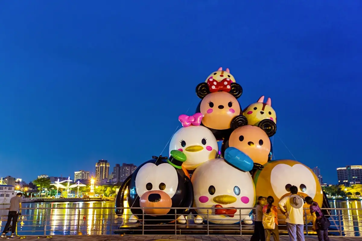 搶先曝光！15米巨萌「TSUM TSUM」漂浮安平碼頭，迪士尼粉快衝台南拍爆