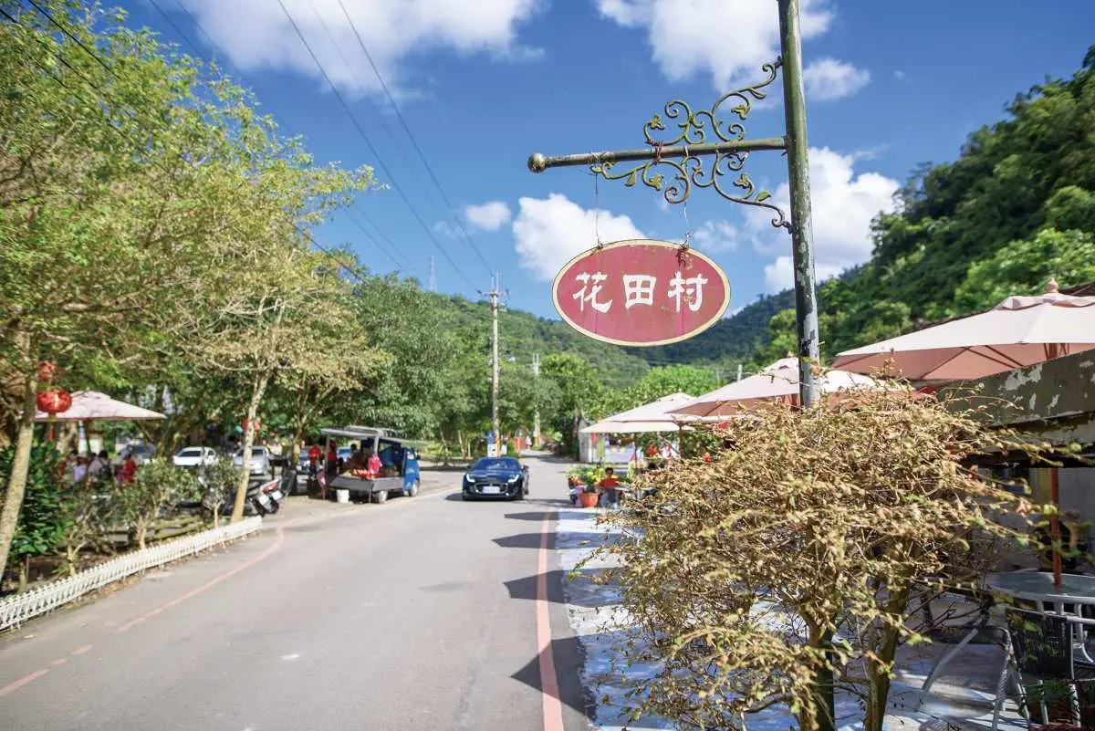 宜蘭不只抹茶山！北台灣最美「抹茶湖祕境」，輕鬆走環湖步道、偶像劇也來拍