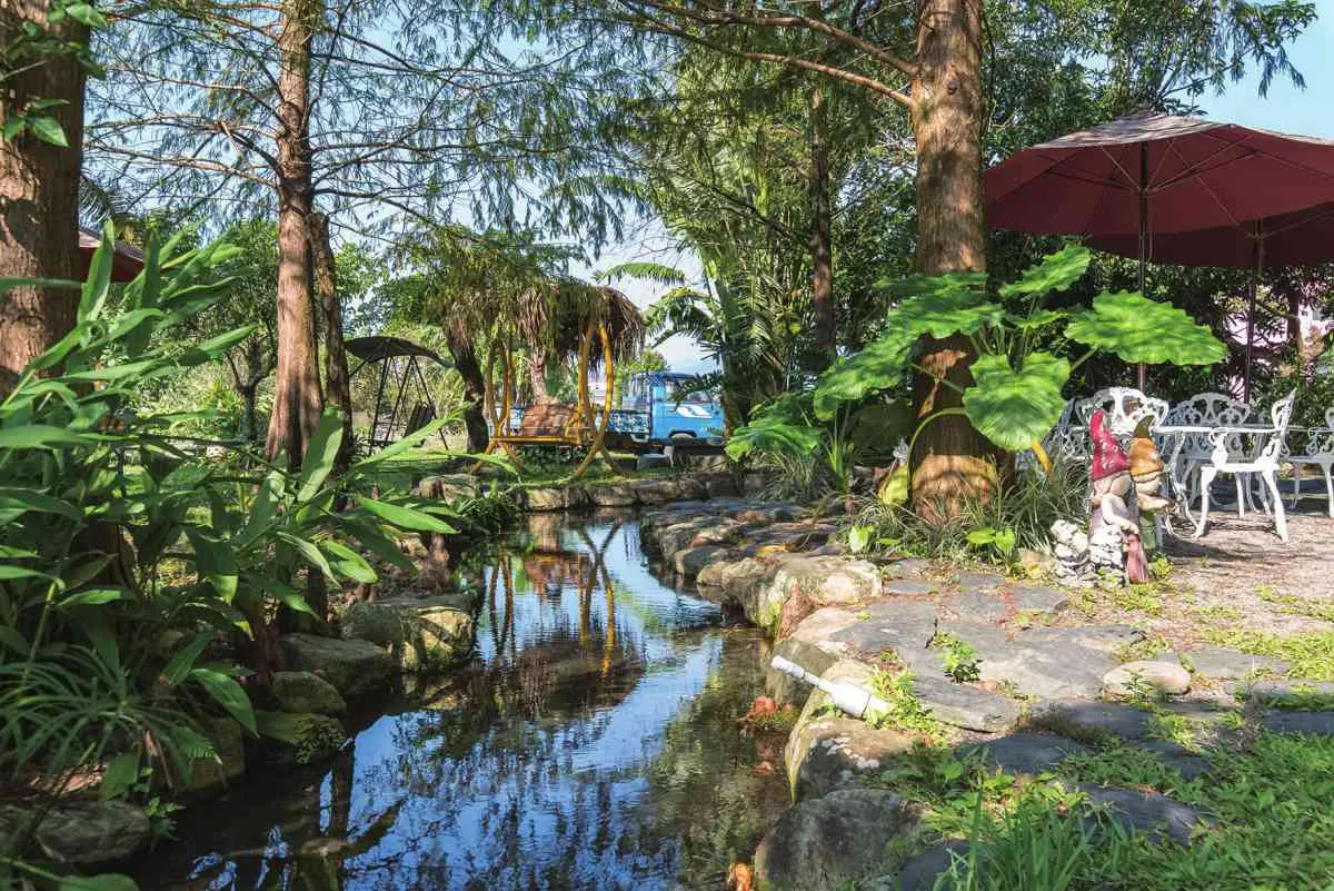 入住就玩翻!宜蘭民宿「溜滑梯+湯屋」搬進房,「餵魚喝奶」試過都喊再1次 入住就玩翻!宜蘭民宿「溜滑梯+湯屋」搬進房,「餵魚喝奶」試過都喊再1次