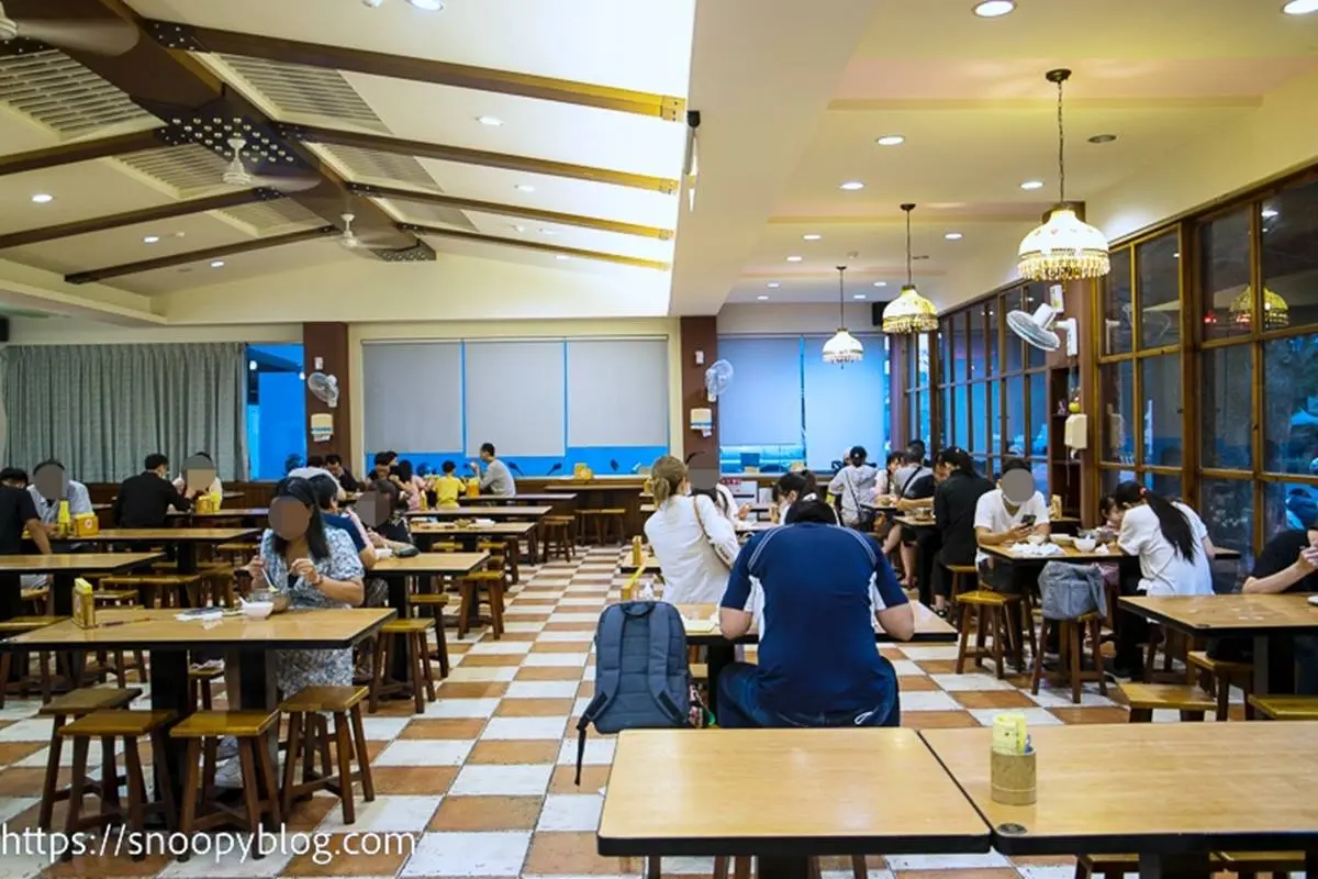 被牛肉麵耽誤的豆花店！新竹「佛心牛肉麵」低消僅90元，附豆漿、豆花吃到飽