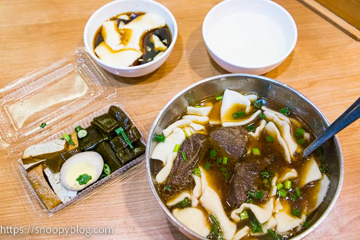 被牛肉麵耽誤的豆花店！新竹「佛心牛肉麵」低消僅90元，附豆漿、豆花吃到飽