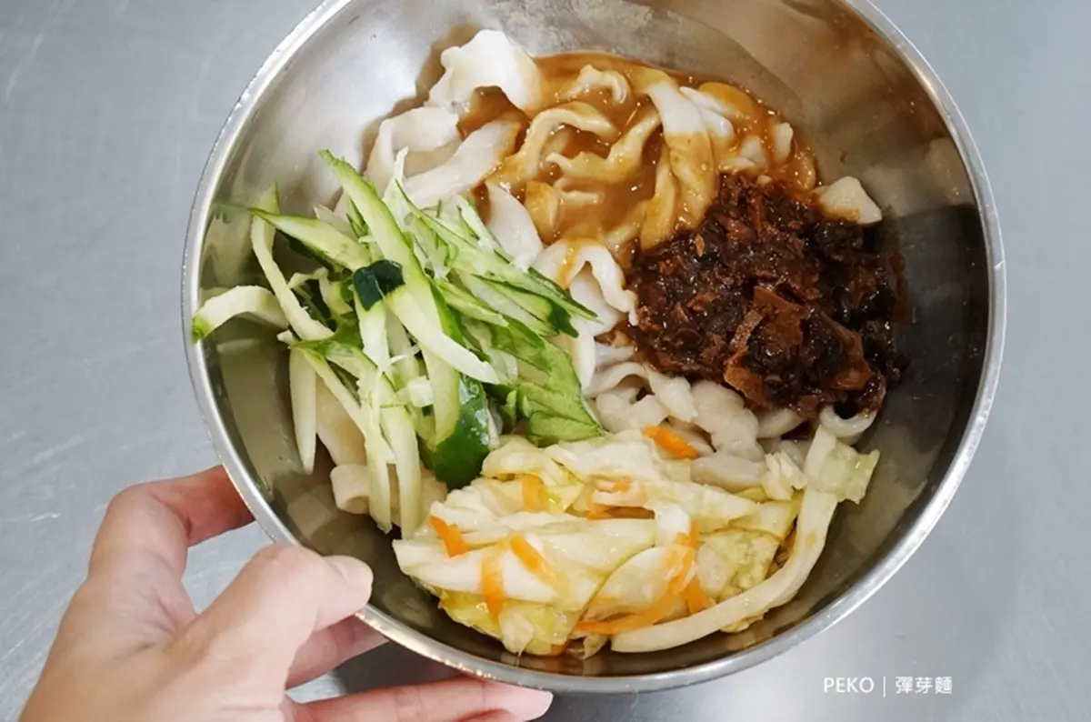 別只去士林、北投！石牌周邊６銅板美食：江振誠最愛早餐、最強宵夜五花肉飯